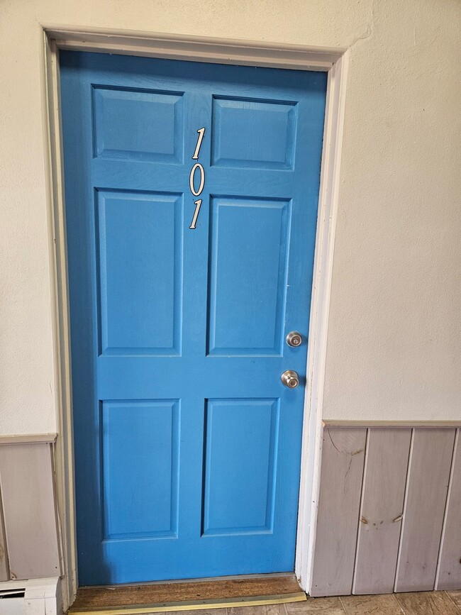 210 West Ave, Unit 101