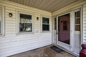 1017 Sunnyside Dr in Virginia Beach, VA - Building Photo - Building Photo