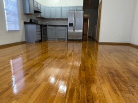 1325 S Karlov Ave, Unit 3 in Chicago, IL - Building Photo