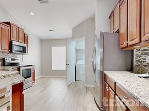 12522 Cricklewood Dr in Spring Hill, FL - Foto de edificio - Building Photo