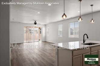 2212 Sunrise Ln in Pueblo, CO - Building Photo - Building Photo