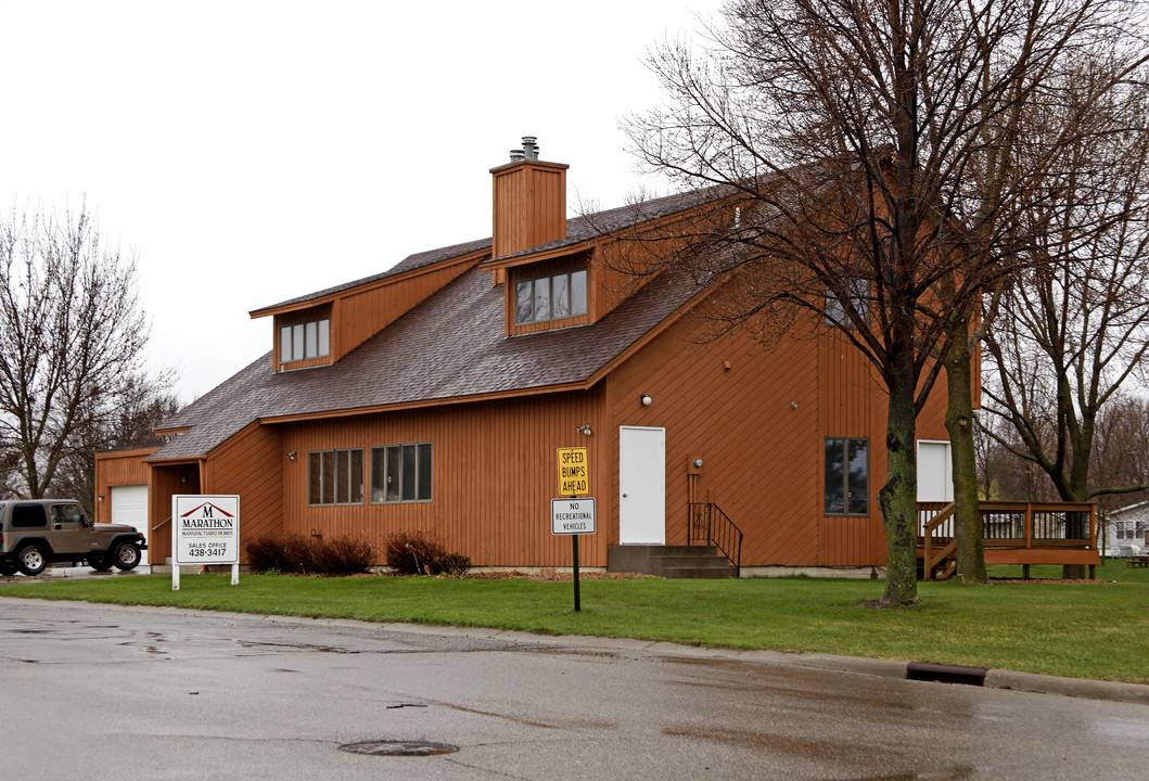 Three Rivers Mobile Home Park in Hastings, MN - Building Photo