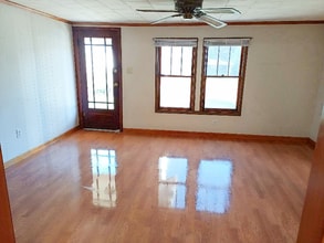 915 E Ash St in Crowley, LA - Building Photo - Building Photo