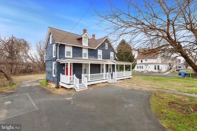 27 E Bel Air Ave