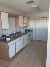 3817 NW Huntsboro St in Lake City, FL - Foto de edificio - Building Photo