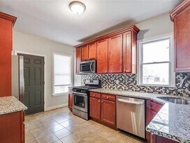 36 Dwight St in Jersey City, NJ - Building Photo