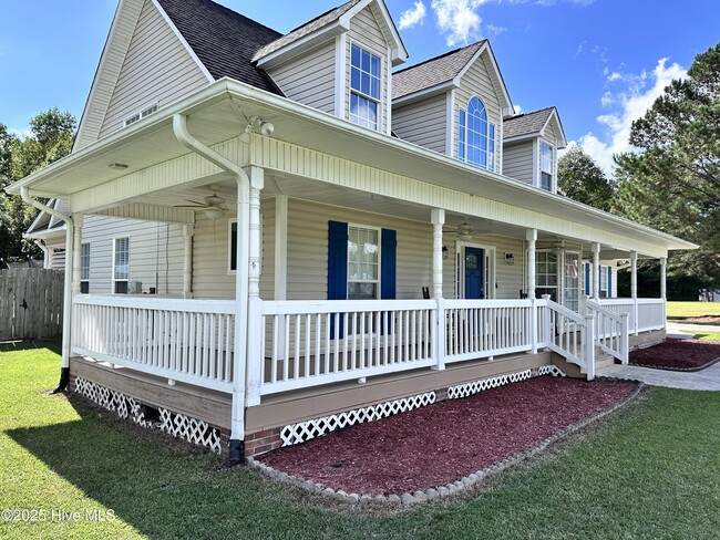 304 Chisholm Trail in Jacksonville, NC - Building Photo - Building Photo