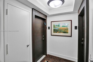 2801 NE 185th St, Unit 1215 in Miami, FL - Building Photo