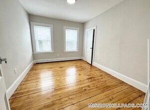 57 Burrell St in Boston, MA - Building Photo - Building Photo