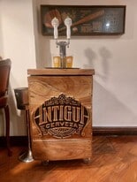 1559 Brockton Ave in Los Angeles, CA - Building Photo