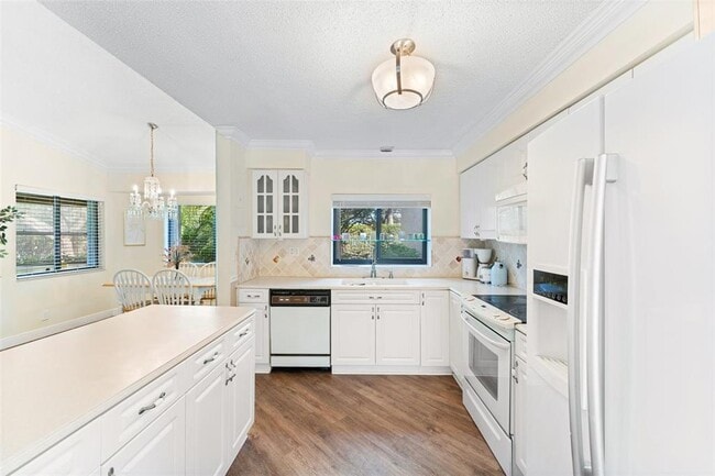 property at 9343 Chelsea Dr N