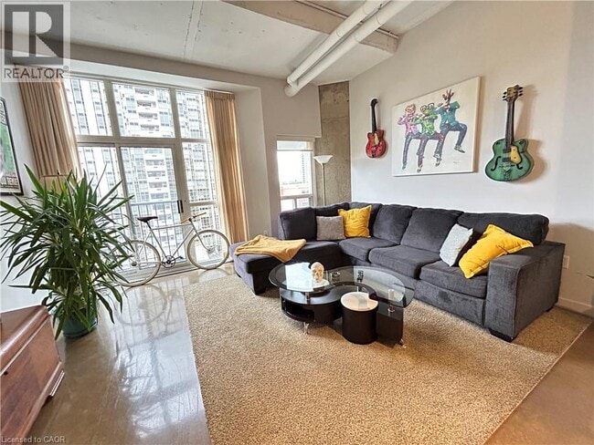 property at 66 Bay St S