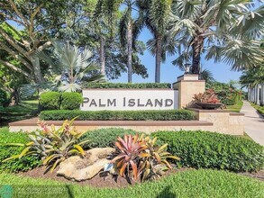 410 Sabal Way in Weston, FL - Building Photo - Building Photo