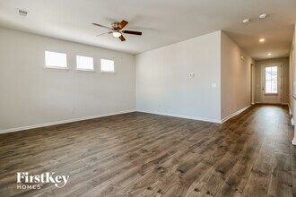 407 Bering Ln in Summerville, SC - Foto de edificio - Building Photo