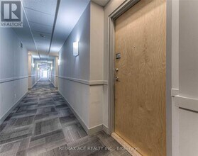 1-1711 Victoria St S in Kitchener, ON - Building Photo - Building Photo