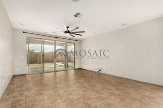 1633 E Evelyn Dr in Casa Grande, AZ - Building Photo - Building Photo