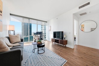 399 Fremont St, Unit SI FL23-ID1507046P in San Francisco, CA - Building Photo - Building Photo