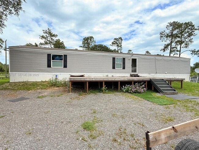 property at 751 Appaloosa Ave