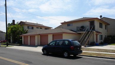 16861 Hoskins St in Huntington Beach, CA - Building Photo - Building Photo