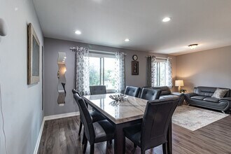 1426 Chippewa Trail in Wheeling, IL - Building Photo - Building Photo