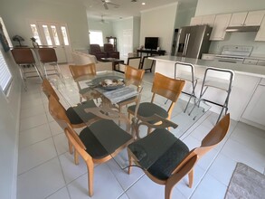9063 SE Adonis St in Hobe Sound, FL - Building Photo - Building Photo