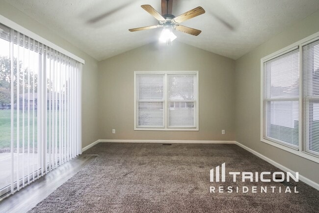3306 Muriel Pl in Columbus, IN - Building Photo - Building Photo