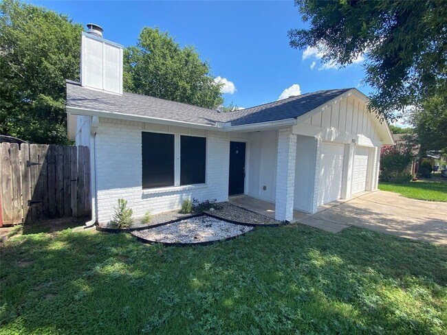 9511 Aberdeen Way in Austin, TX - Building Photo - Building Photo