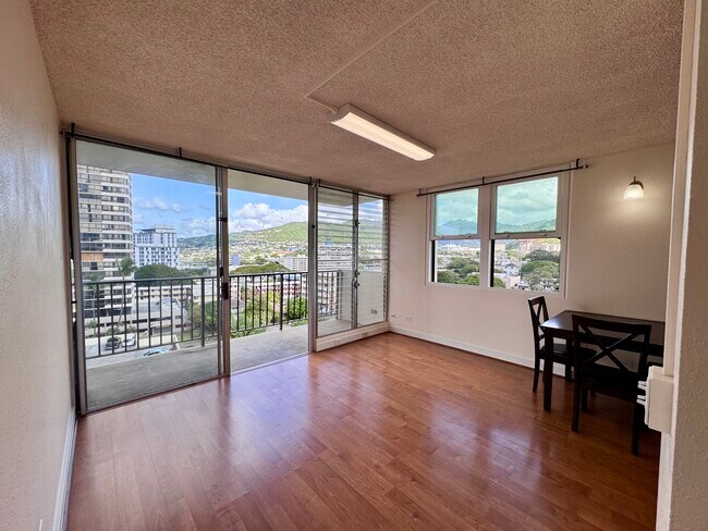 2754 Kuilei St, Unit #901 in Honolulu, HI - Building Photo - Building Photo