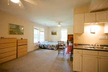 property at 2515 Huntington Rd