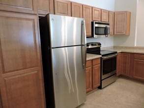 Forest View Apartments in Franklin, WI - Building Photo - Building Photo