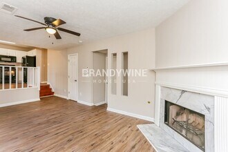 5222 Biffle Rd in Stone Mountain, GA - Building Photo - Building Photo