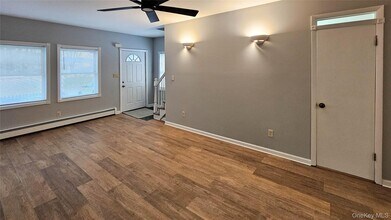 11 Middle St in Goshen, NY - Building Photo - Building Photo