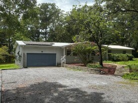 255 N Jackson St in Freeport, FL - Building Photo