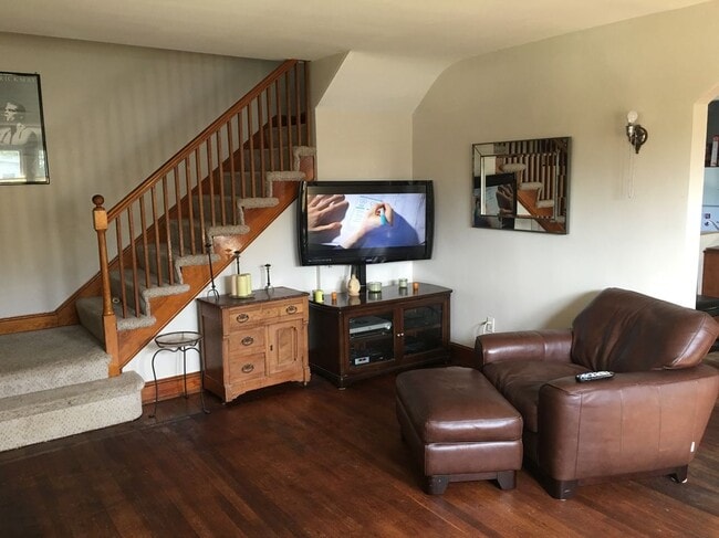 property at 6929 Allentown Rd