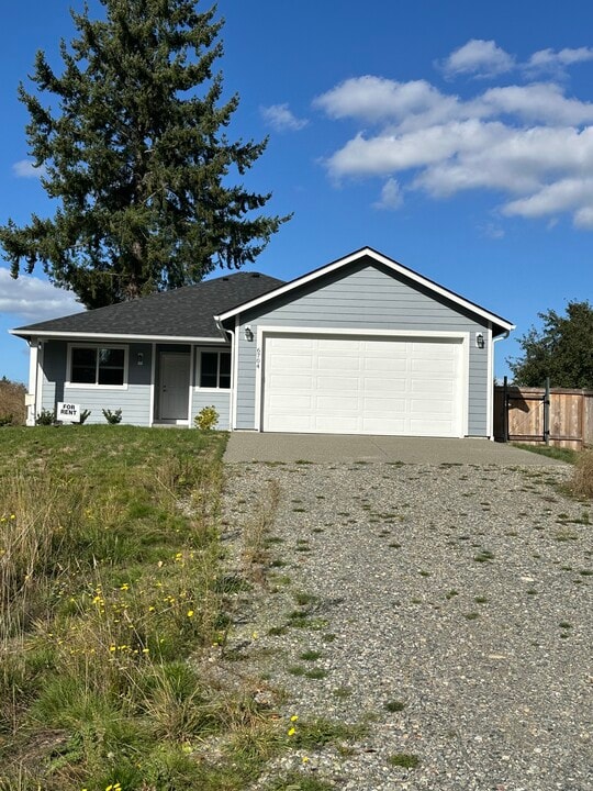 6704 Summerset Dr SE in Olympia, WA - Building Photo