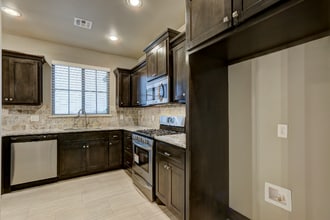 2700 Pacifica Ln in Edmond, OK - Building Photo - Building Photo