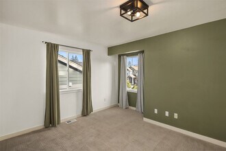 27925 154th Ave SE in Kent, WA - Building Photo - Building Photo