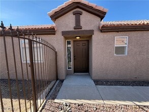 9333 Jumpin Juniper in Las Vegas, NV - Building Photo - Building Photo