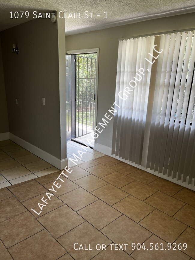 1079 St Clair St in Jacksonville, FL - Building Photo - Building Photo