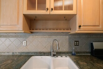 250 Linden Ave in Long Beach, CA - Building Photo - Building Photo