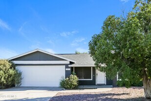 503 W El Prado Rd in Chandler, AZ - Building Photo