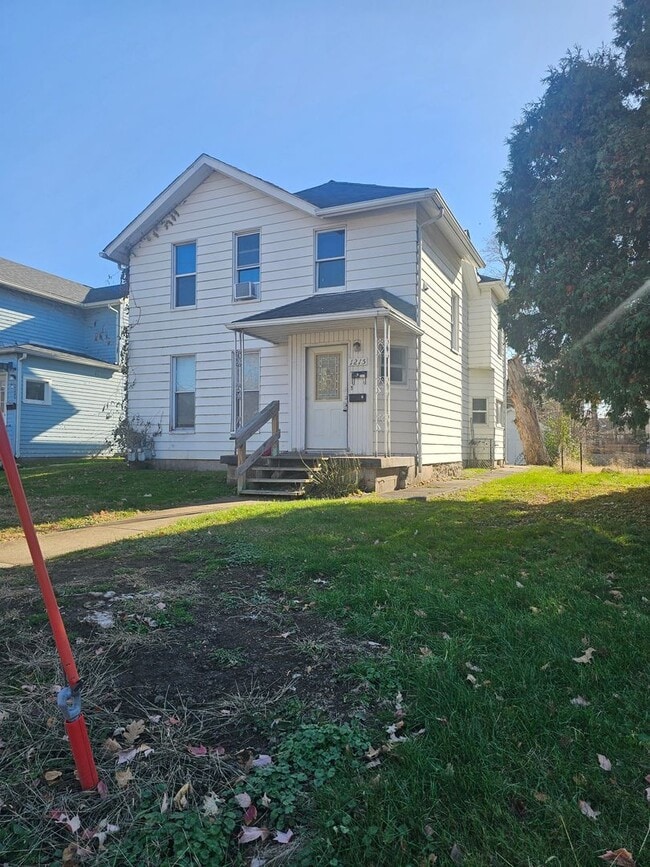 property at 1215 1/2 E 12th St