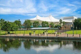 11 Korbel Ct in The Woodlands, TX - Building Photo - Building Photo