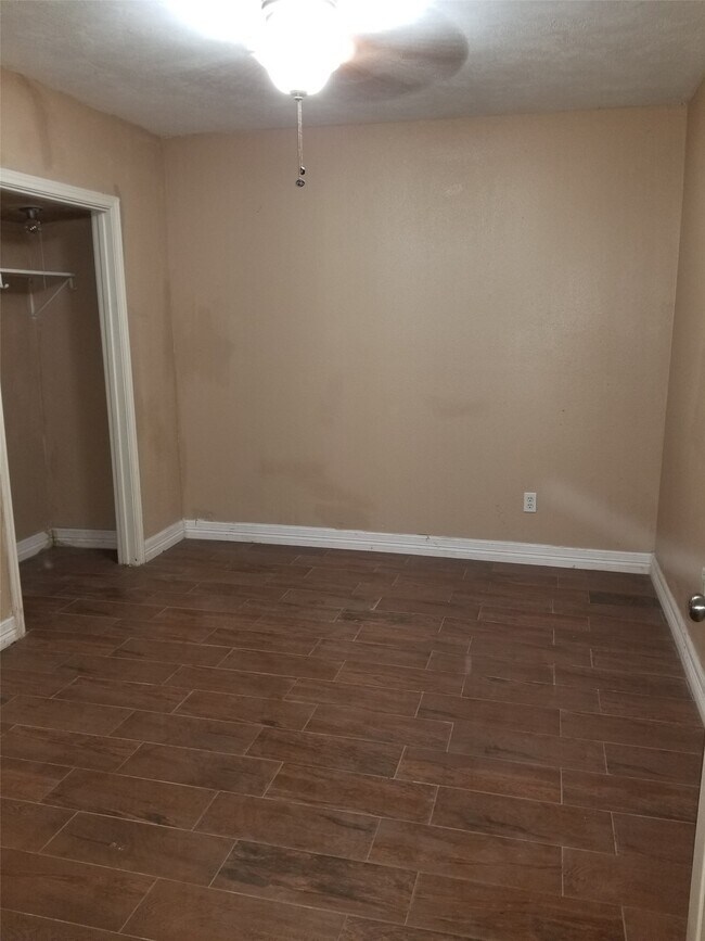 property at 4714 Sharon St