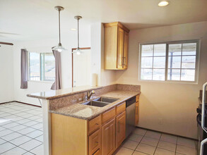 2023 Sichel St, Unit 2 in Los Angeles, CA - Building Photo - Building Photo