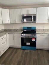 1207 Barnes St in Reidsville, NC - Building Photo - Building Photo