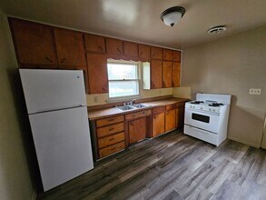 2226 Plain View St in Waterloo, IA - Building Photo - Building Photo