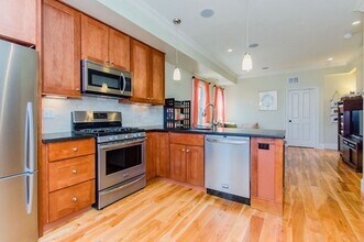 2 Ballard Way in Boston, MA - Building Photo - Building Photo