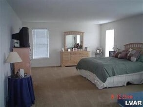 3116 Fox Hill Rd in Easton, PA - Building Photo - Building Photo