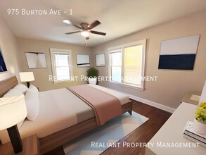 975 Burton Ave in Cincinnati, OH - Building Photo - Building Photo